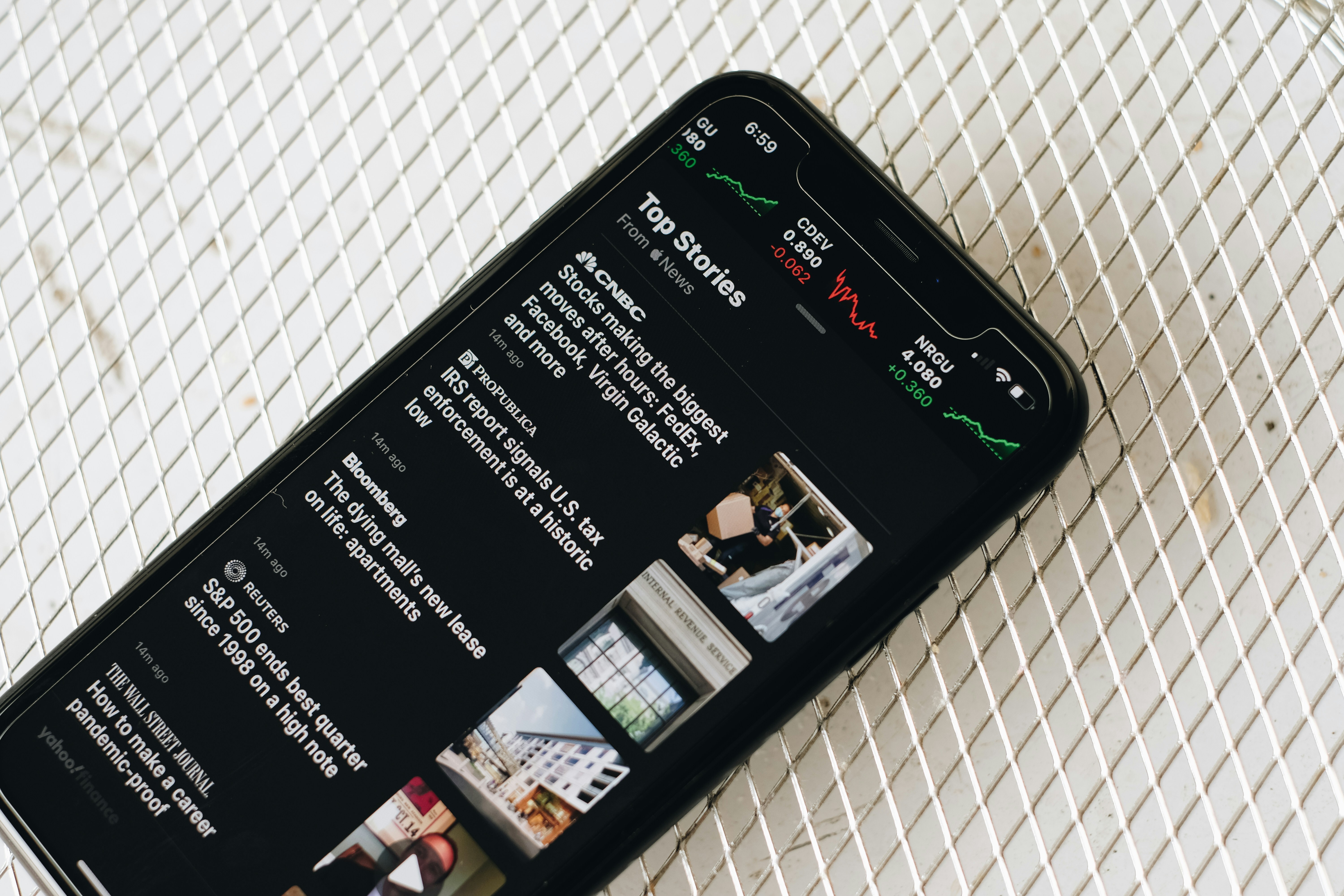 Article comparison news